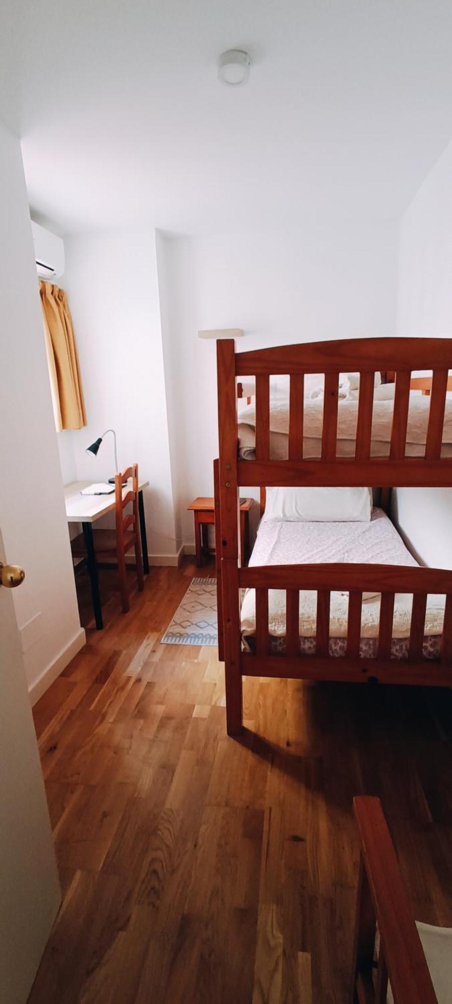 Bolivia Beach Apartments มาลากา ภายนอก รูปภาพ