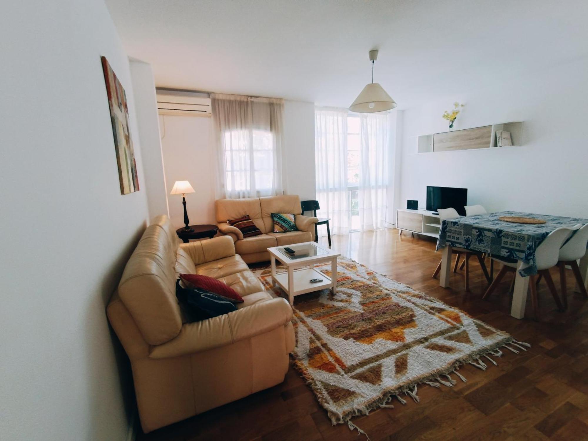 Bolivia Beach Apartments มาลากา ภายนอก รูปภาพ