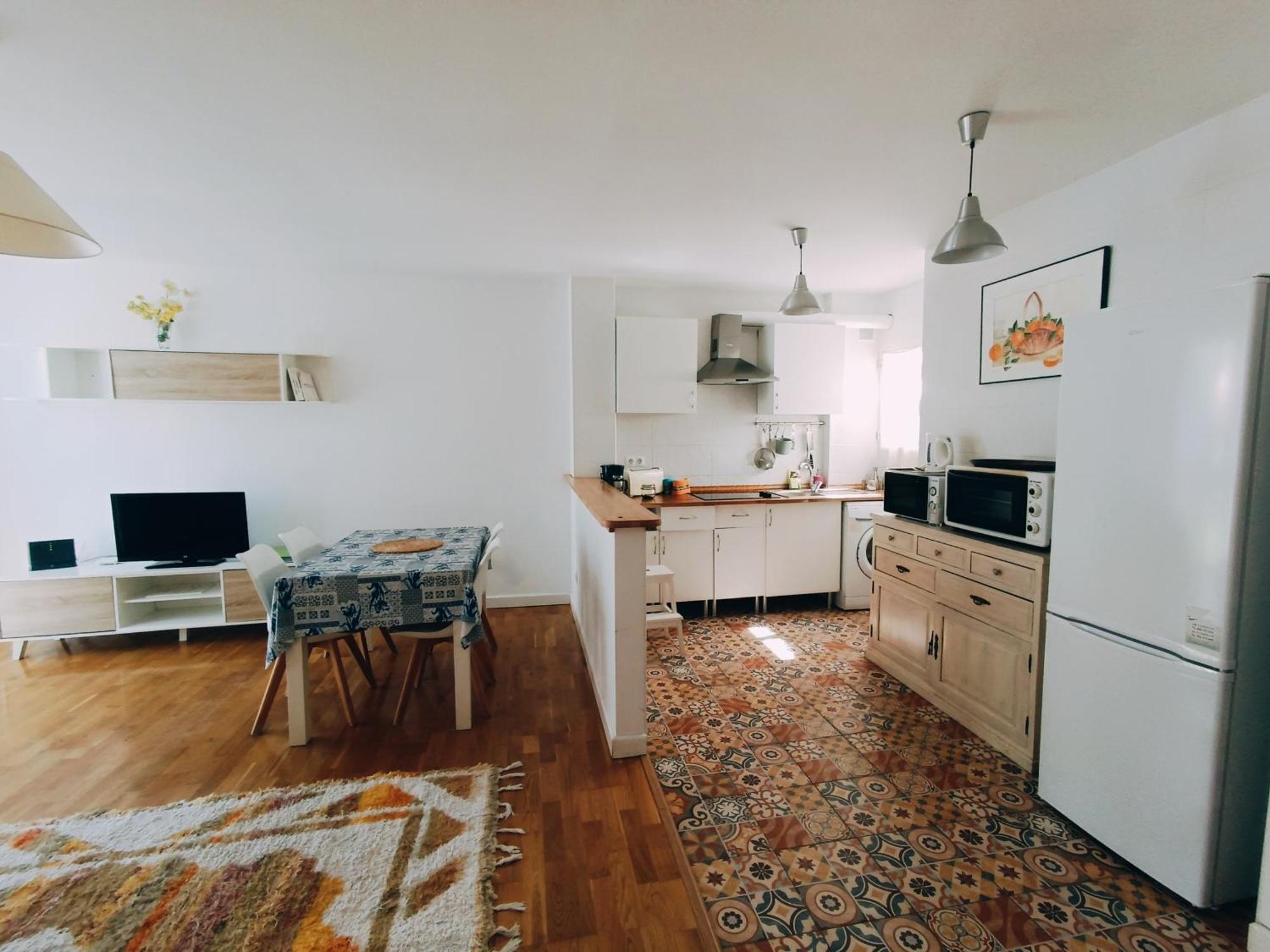 Bolivia Beach Apartments มาลากา ภายนอก รูปภาพ