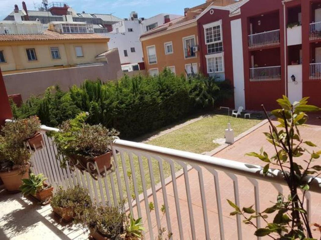 Bolivia Beach Apartments มาลากา ภายนอก รูปภาพ