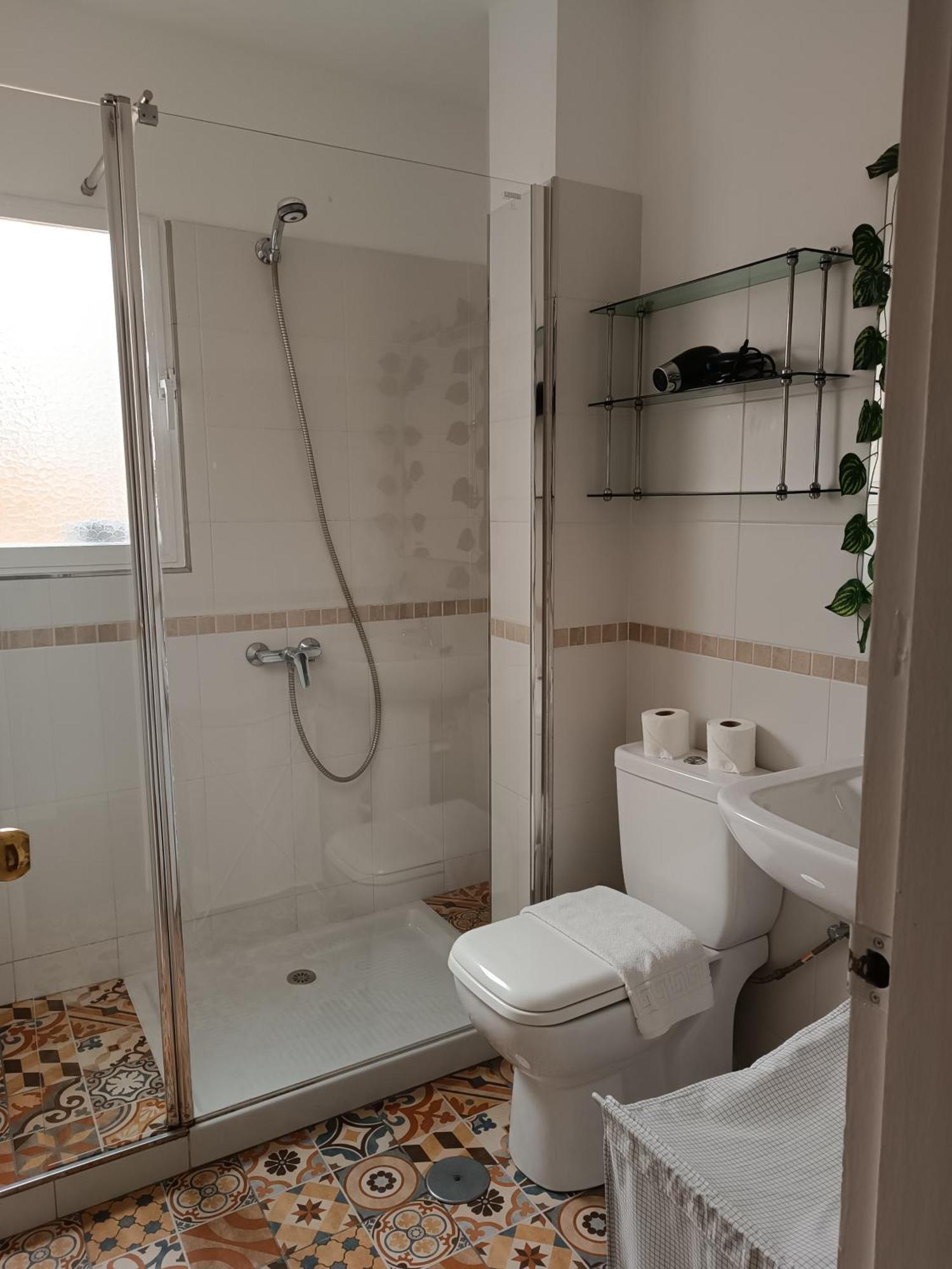Bolivia Beach Apartments มาลากา ภายนอก รูปภาพ